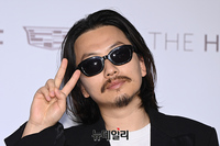 [포토] 천만배우 이동휘, 친근한 포즈