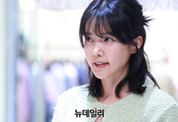 [포토] 채정안 "올 여름 이옷으로 픽했어요"