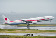 [포토] 한일정상회담, 기시다 日총리 방한...서울 향하는 일본정부전용기