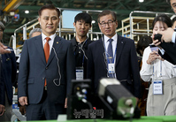 [포토] KAI 생산라인 방문한 엄동환 방사청장