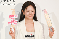 [포토] 백옥피부 뽐내는 장규리