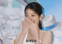 [포토] 웃음 터진 아이브 장원영