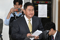 [포토] 국회 찾은 이석우 업비트 대표