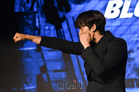 [포토] 이상이 '날렵한 액션 보여드릴게요'