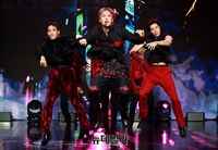 [포토] 아이돌그룹 VAV, 2년 9개월 만에 가요계 복귀