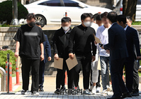 [포토] '하얏트호텔 난동' 영장심사 출석하는 수노아파 조직원