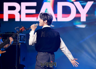 [포토] 11년만에 솔로로 데뷔하는 '렌'