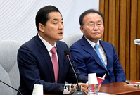 [포토] 원내대책회의 참석한 박대출 국민의힘 정책위의장