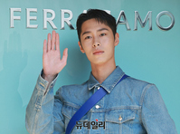 [포토] 배우 이재욱, 청청패션