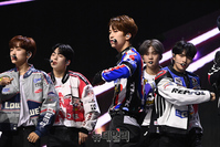 [포토] 타이틀곡 '와일드하트' 무대 선보이는 루네이트