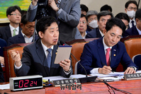 [포토] 답변하는 김주현 금융위원장