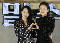 [포토] 스크린서 드디어 만난 '김혜수-염정아'