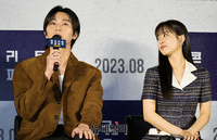 [포토] '콘크리트 유토피아' 다정한 부부역할 '박서준-박보영'