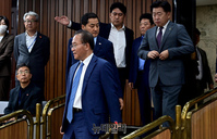 [포토] 입장하는 윤재옥 원내대표와 오영훈 제주지사