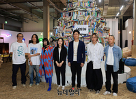 [포토] 예스24, 24주년 기념전시 '생각 지상주의자들의 요람' 개최