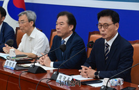 [포토] 日 오염수 보고서 토론회서 발언하는 박광온 