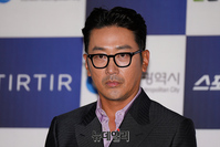 [포토] 청룡시리즈어워즈 하정우 '잉구아'