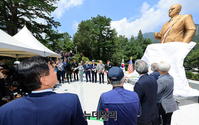 [포토] 트루먼 대통령 동상 제막
