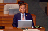 [포토] 탄핵 기각 후 첫 국회 출석한 이상민 행정안전부 장관