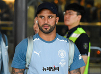 [포토] 맨시티 카일 워커 '여기가 SON의 나라인가?'