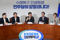 [포토] 회의 주재하는 이재명 더불어민주당 대표