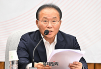 [포토] 윤재옥 '이동관 반대는 공영방송 정상화 두렵기 때문'