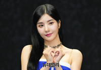 [포토] 권은비, 청량감 가득한 포토타임