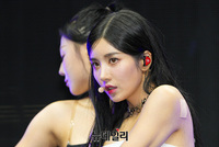 [포토] 권은비, 압도적인 퍼포먼스