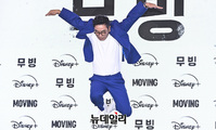 [포토] 무빙 류승룡 '점프는 이렇게'