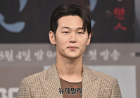 [포토] 연인 이학주, 올곧은 자세