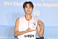 [포토] 더보이즈 제이콥 '제 눈사람 귀엽죠?'