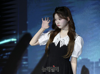 [포토] 좀비버스 츠키 '와 넷또 플릭스!'