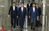 [포토] 확대당직자회의 참석하는 김기현 국민의힘 대표