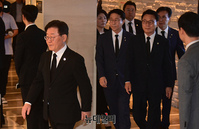 [포토] 윤석열 대통령 부친 빈소 조문 마친 민주당 지도부