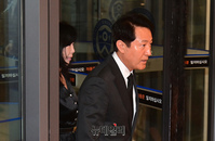 [포토] 윤석열 대통령 부친 빈소 찾은 오세훈 서울시장