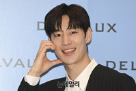 [포토] 이제훈, 여심 울리는 미소