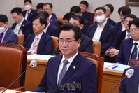 [포토] 국회 찾은 정황근 농림축산식품부 장관