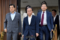 [포토] 원내대책회의 참석하는 국민의힘 지도부