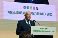 [포토] 기조연설하는 유엔기후변화협약 과학기술자문기구 의장