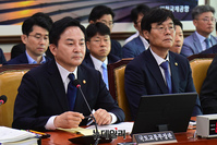 [포토] 답변하는 원희룡 국토교통부 장관