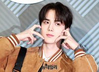 [포토] 성수동에 등장한 더보이즈 영훈