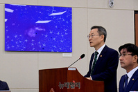 [포토] 국회 출석한 이종호 과학기술정보통신부 장관