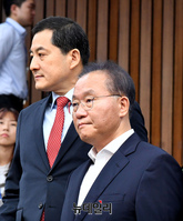 [포토] 입장하는 국민의힘 원내지도부