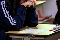 [포토] '다음은 수능이다' 9월 모의평가 준비하는 학생들