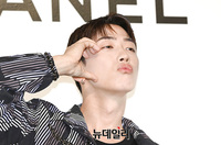 [포토] 그레이, 스웩 넘치는 포즈