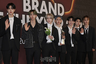 [포토] 템페스트, 올해의 남자아이돌상 수상