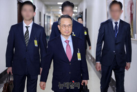 [포토] 정보위 향하는 김규현 국가정보원장