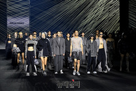 [포토] '평범한 사람들의 이야기' 이민희 디자이너 피플오브더월드 런웨이 3/3