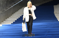 [포토] 서울패션위크 초아, 사뿐사뿐