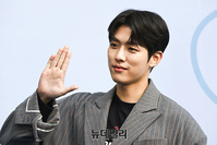 [포토] 인피니트 성열 '하이파이브' 